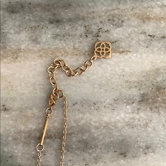 Rose gold Kendra Scott necklace - Picture 4 of 5
